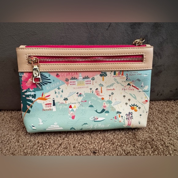 Spartina 449 Scout Wristlet - Picture 5 of 13